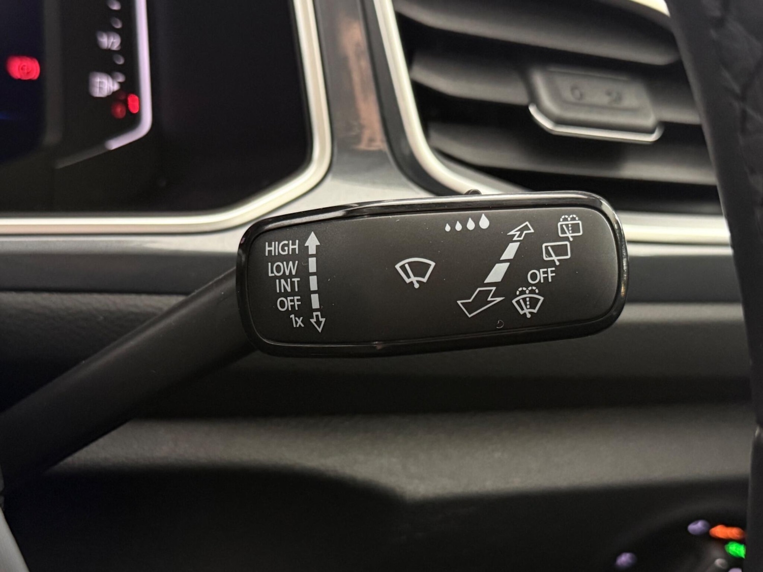 Used Volkswagen T-Roc 2022 for sale - 77412461: Photo 21