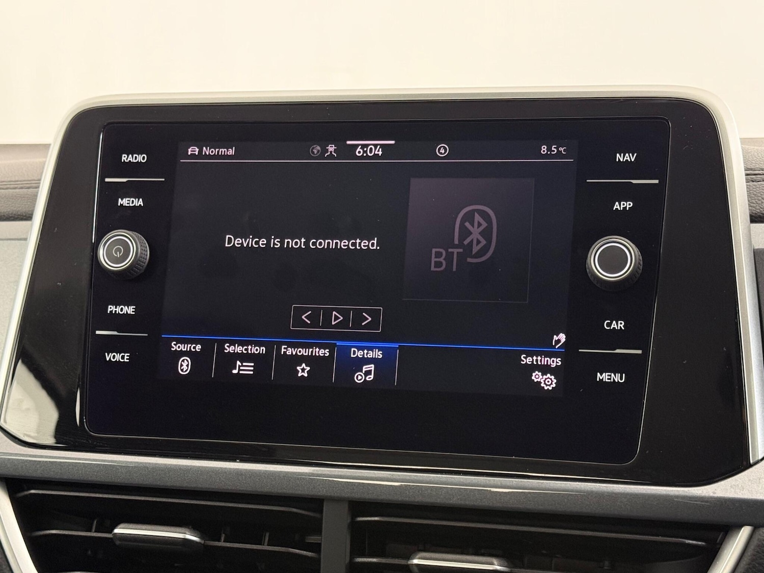 Used Volkswagen T-Roc 2022 for sale - 77412461: Photo 25