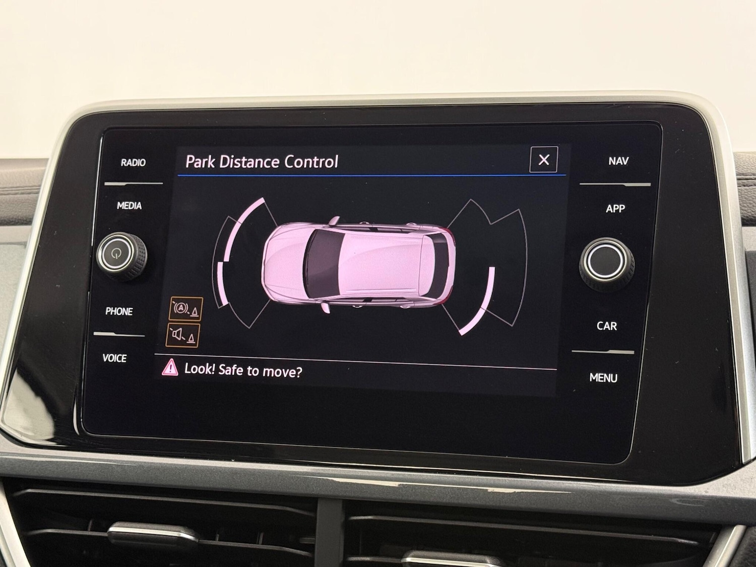 Used Volkswagen T-Roc 2022 for sale - 77412461: Photo 30