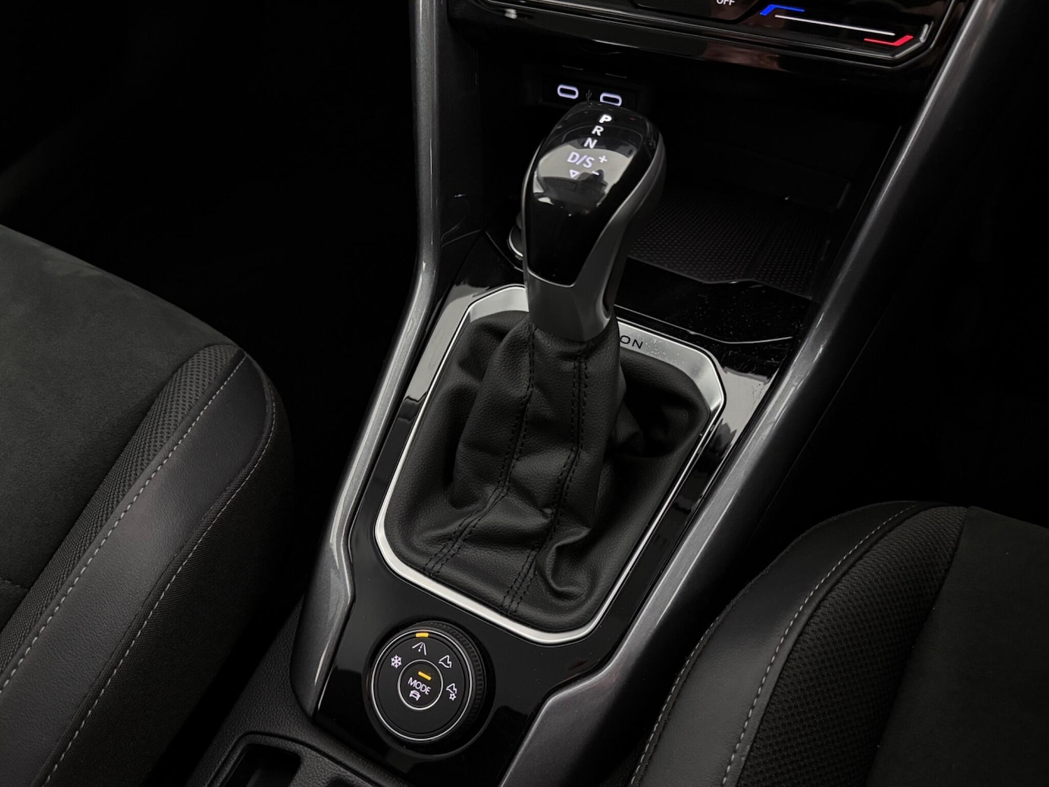 Used Volkswagen T-Roc 2022 for sale - 77412461: Photo 31