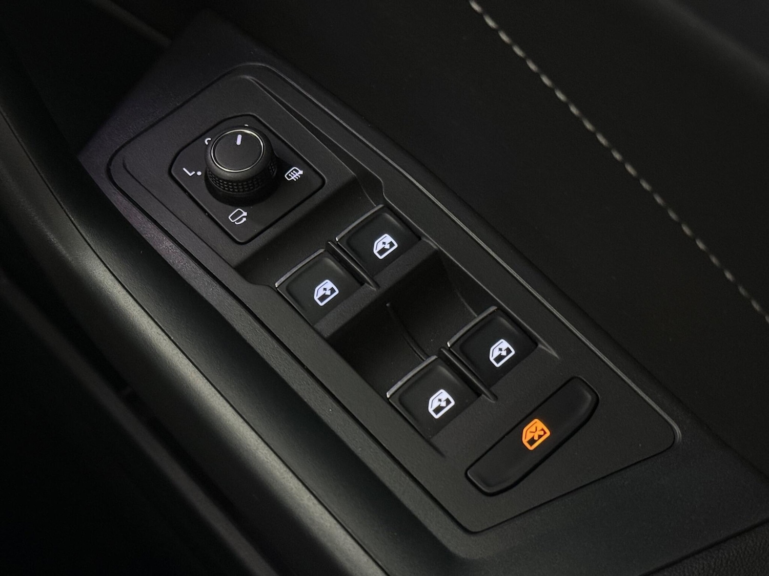 Used Volkswagen T-Roc 2022 for sale - 77412461: Photo 34