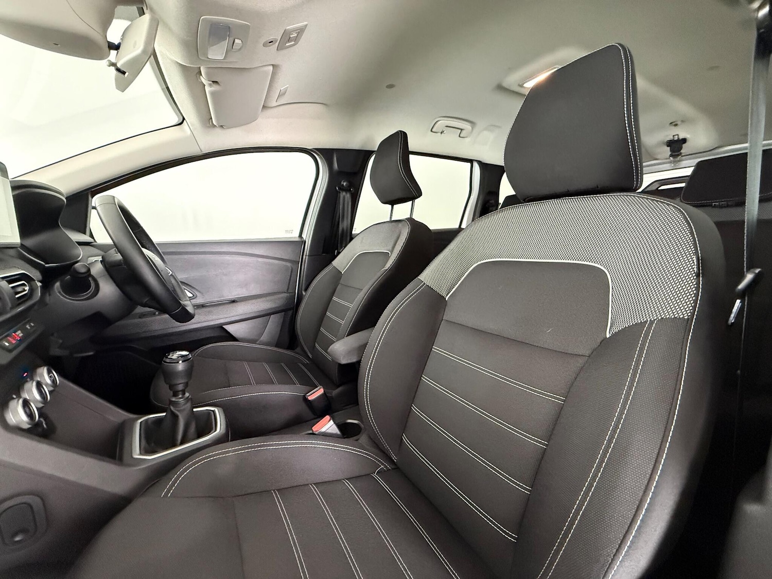 Used Dacia Jogger 2023 for sale - 76550739: Photo 14