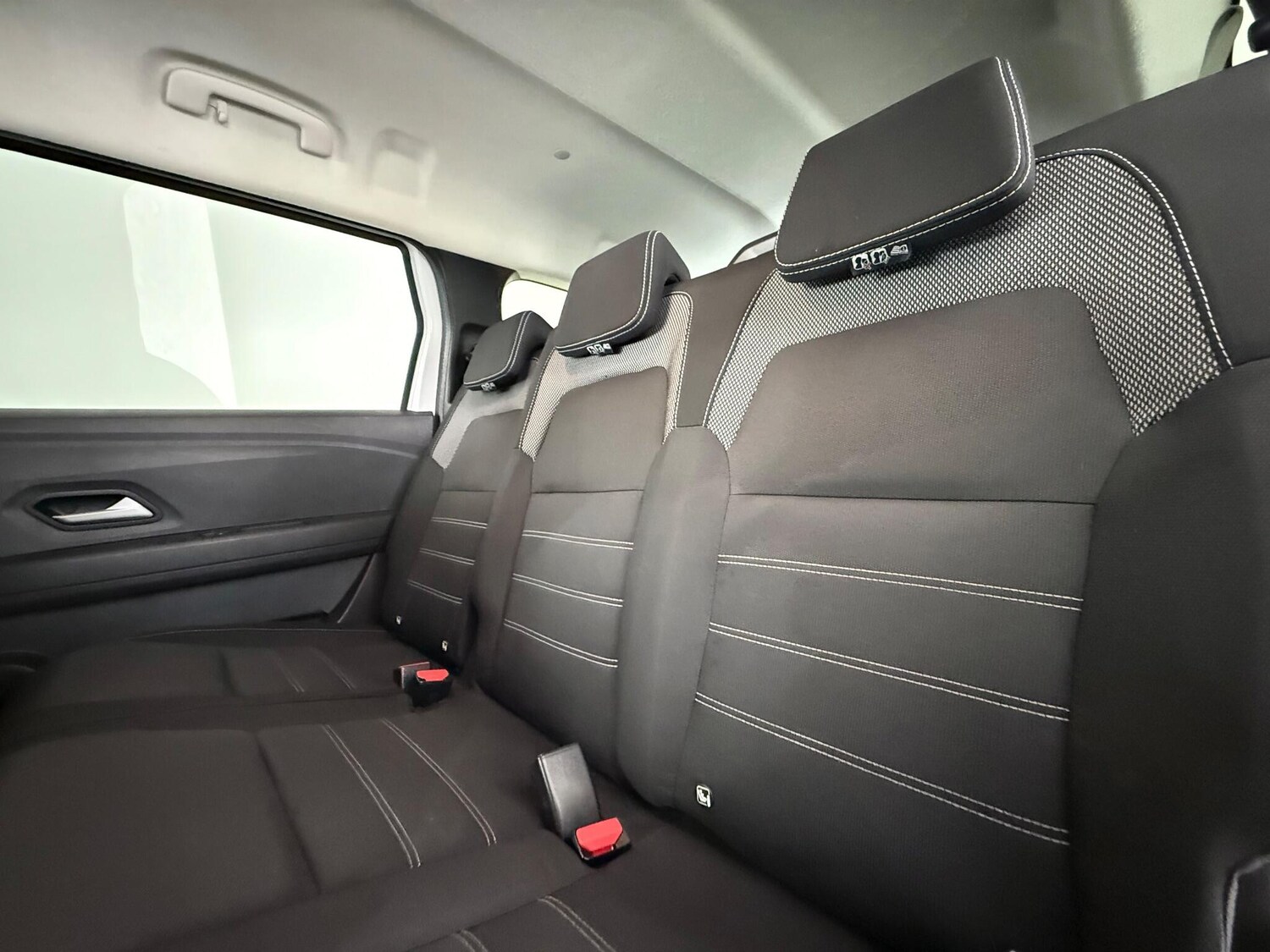 Used Dacia Jogger 2023 for sale - 76550739: Photo 17