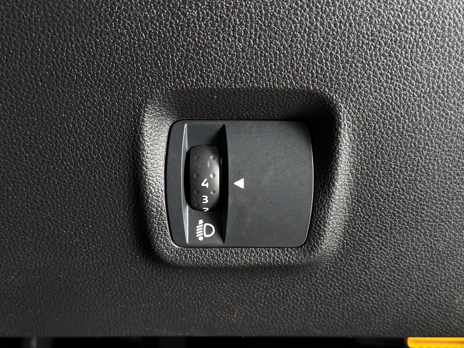 Used Dacia Jogger 2023 for sale - 76550739: Photo 41