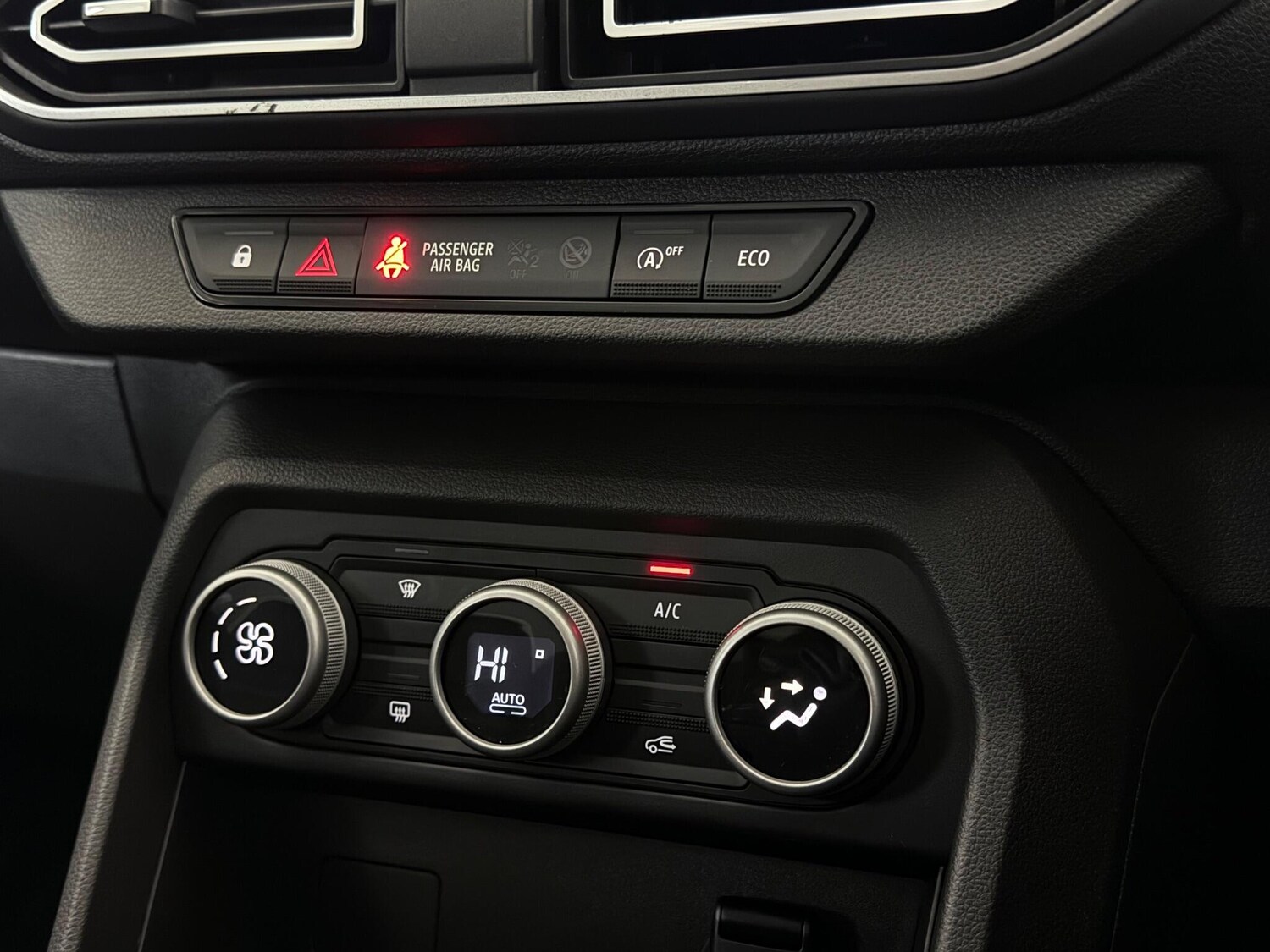 Used Dacia Jogger 2023 for sale - 76550739: Photo 43