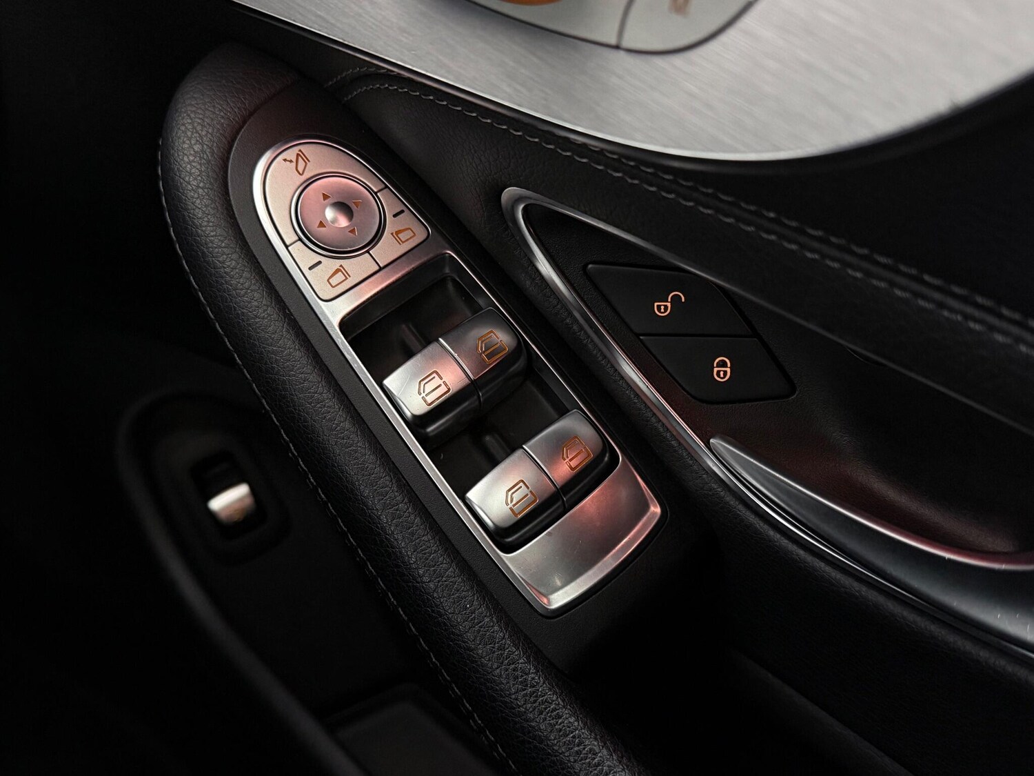 Used Mercedes-Benz C Class 2018 for sale - 76573542: Photo 38