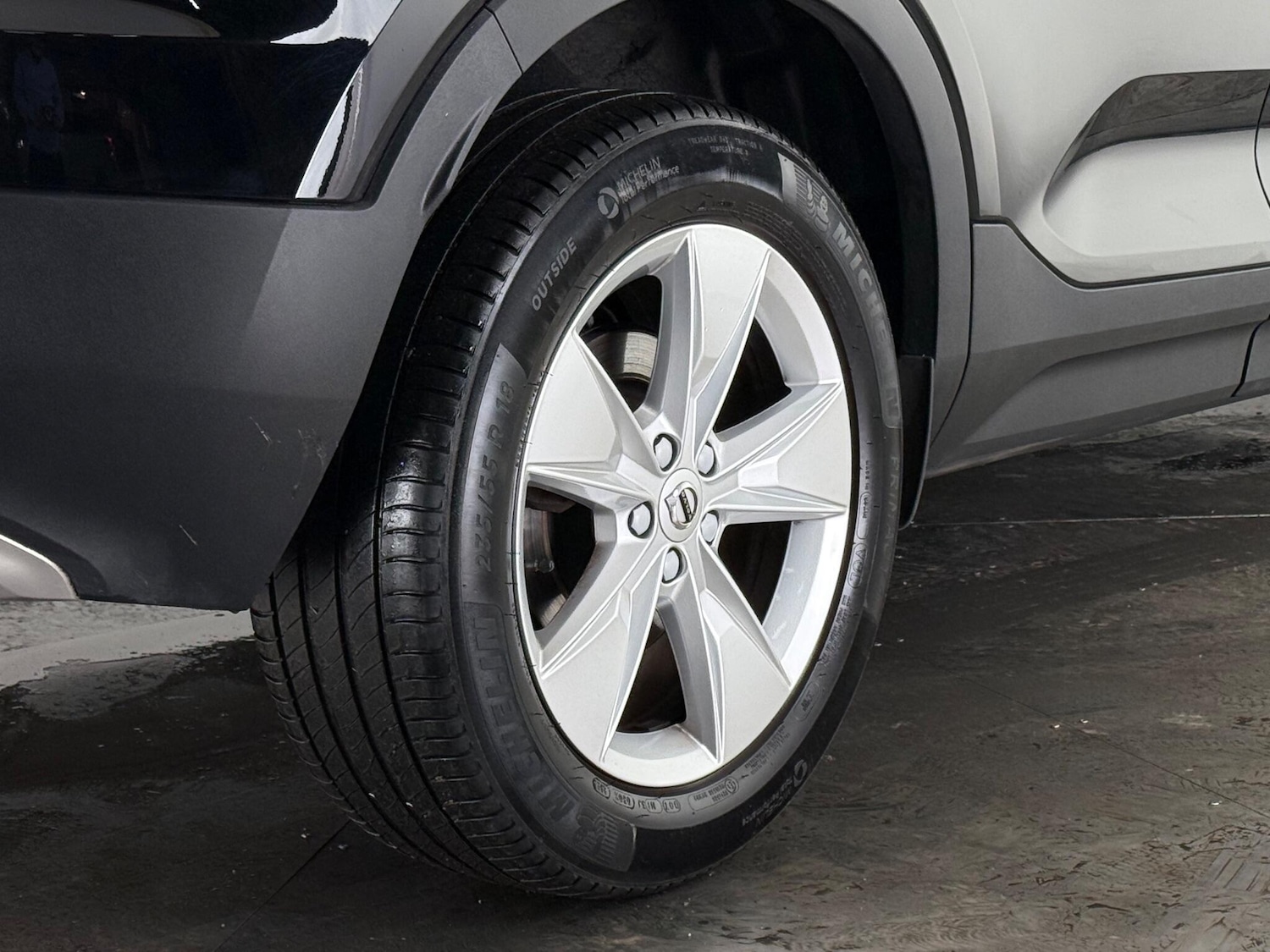 Used Volvo XC40 2022 for sale - 77246089: Photo 11