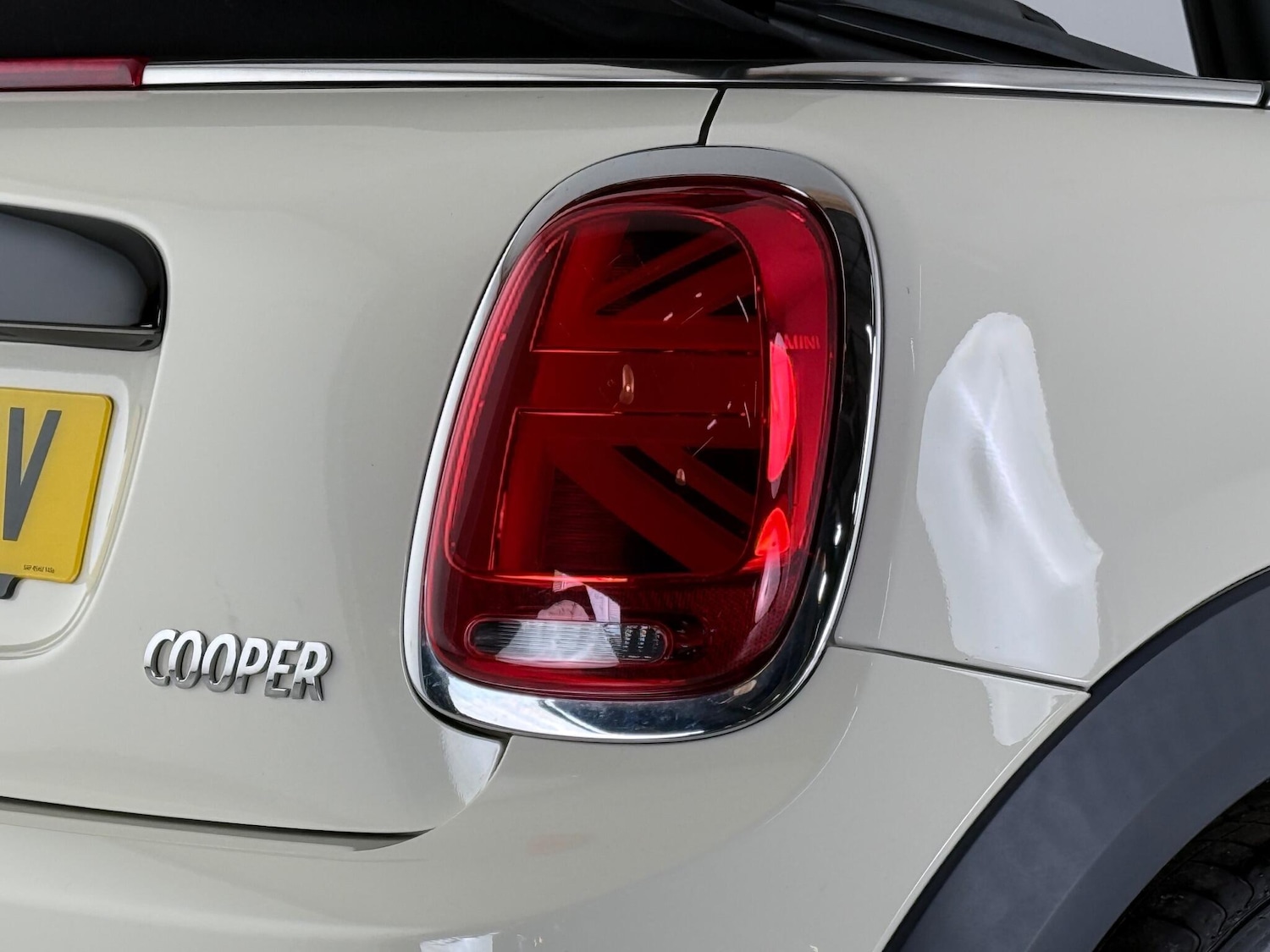 Used MINI Convertible 2018 for sale - 76468556: Photo 17