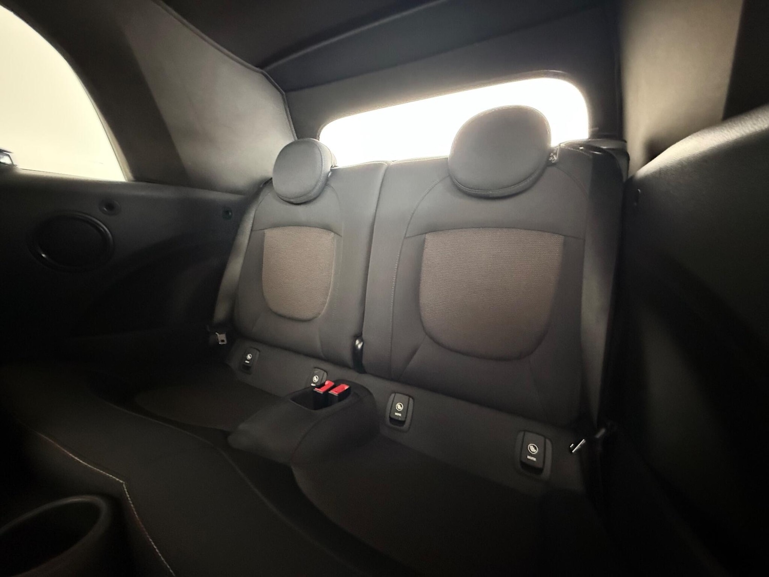 Used MINI Convertible 2018 for sale - 76468556: Photo 22