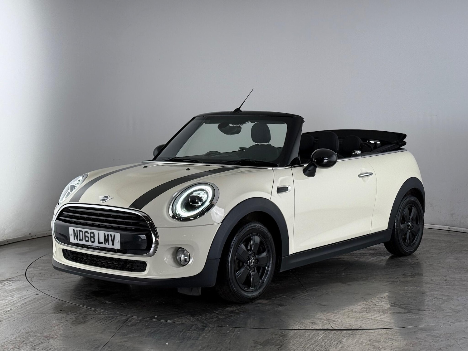 Used MINI Convertible 2018 for sale - 76468556: Photo 4