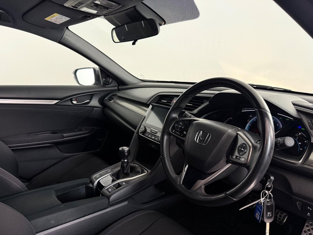 Used Honda Civic 2019 for sale - 76003469: Photo 15