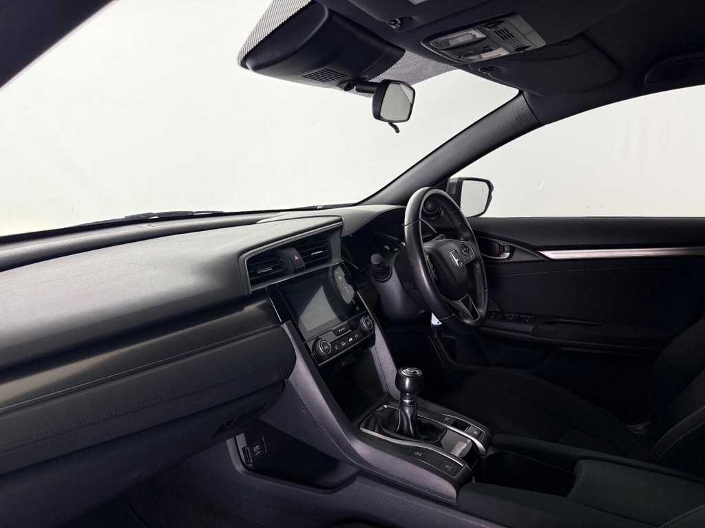 Used Honda Civic 2019 for sale - 76003469: Photo 17