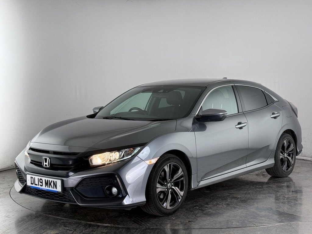 Used Honda Civic 2019 for sale - 76003469: Photo 3