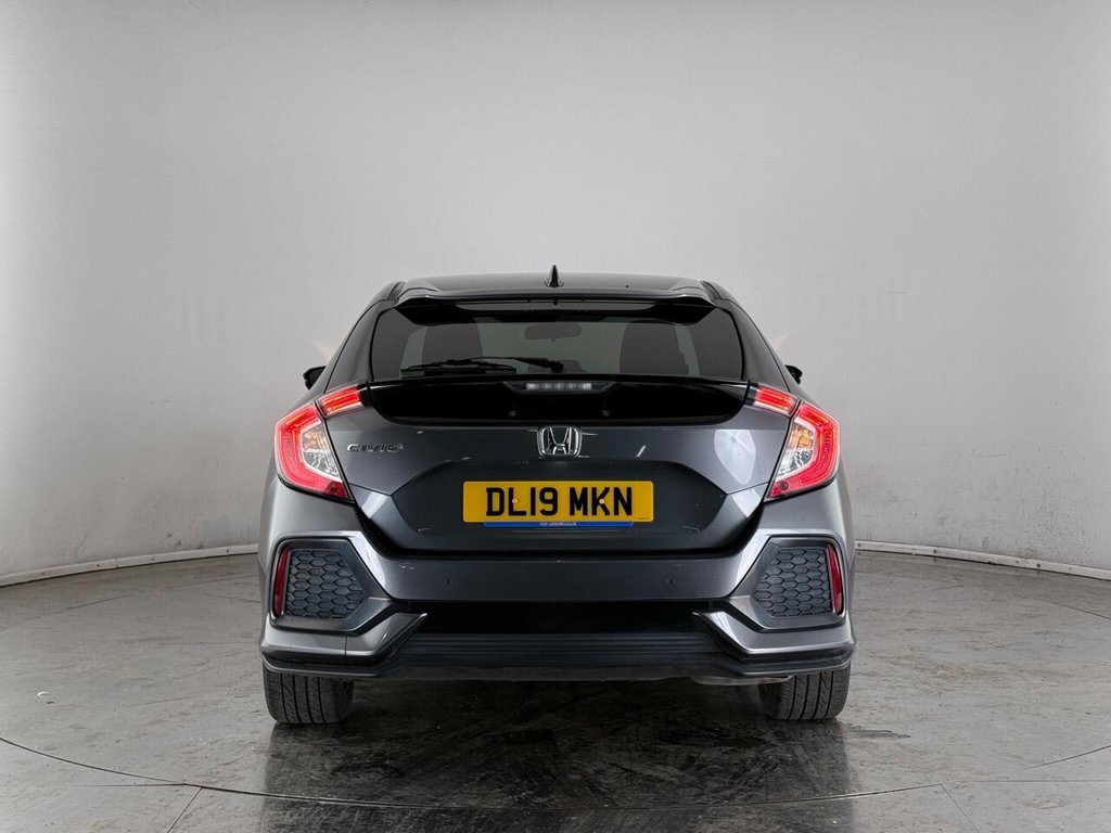 Used Honda Civic 2019 for sale - 76003469: Photo 9