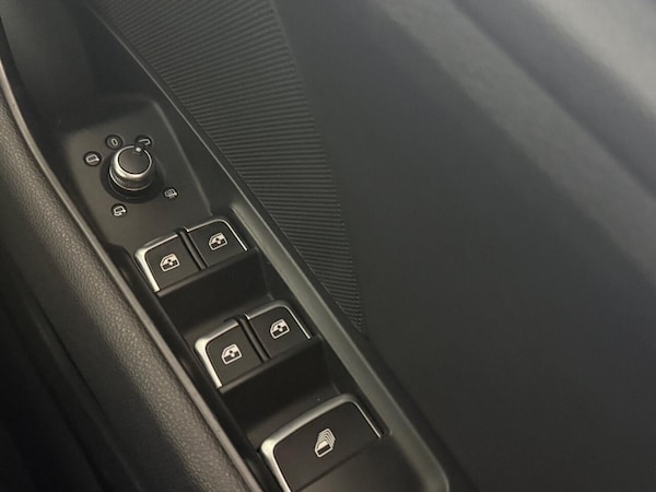Used Audi A3 Cabriolet 2017 for sale - 75648197: Photo 21
