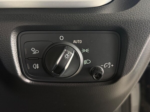 Used Audi A3 Cabriolet 2017 for sale - 75648197: Photo 22