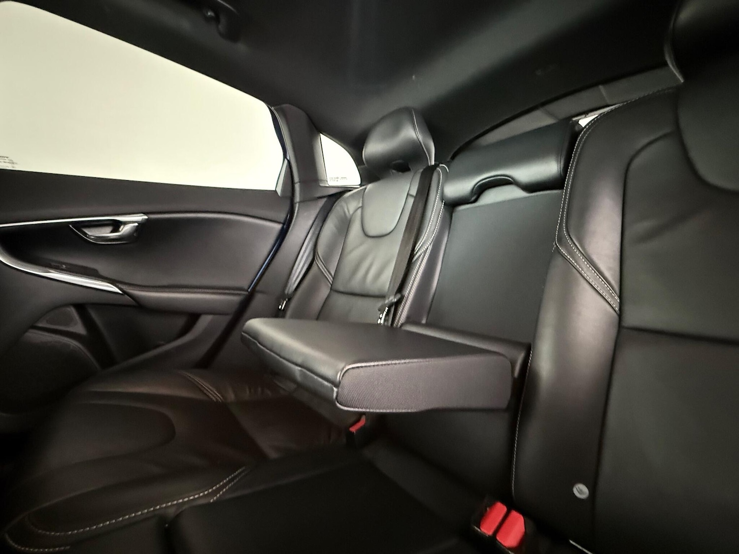 Used Volvo V40 2018 for sale - 77260044: Photo 11