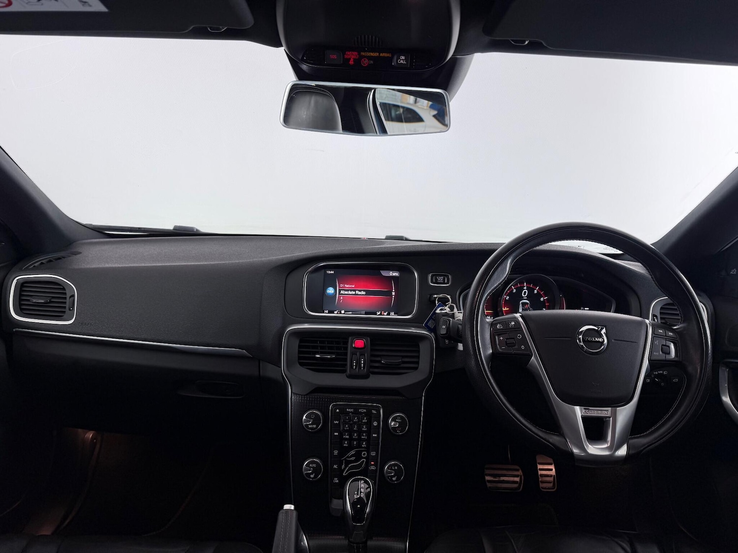 Used Volvo V40 2018 for sale - 77260044: Photo 14