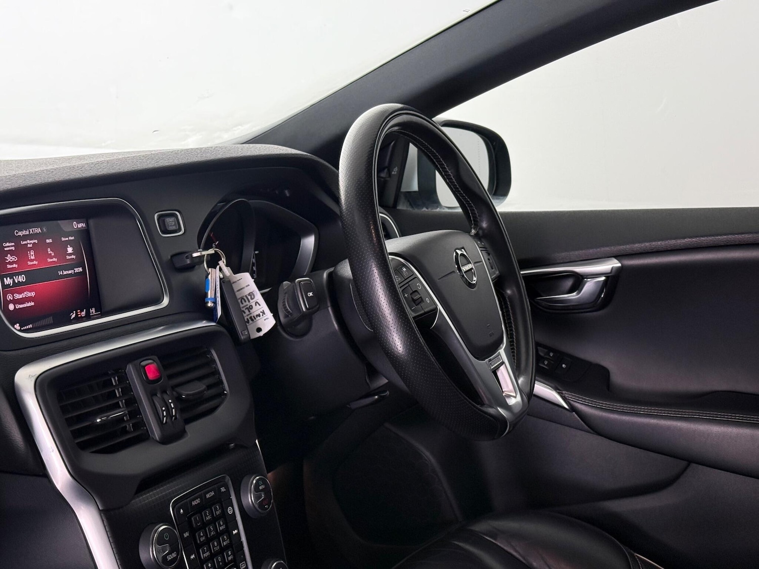 Used Volvo V40 2018 for sale - 77260044: Photo 15