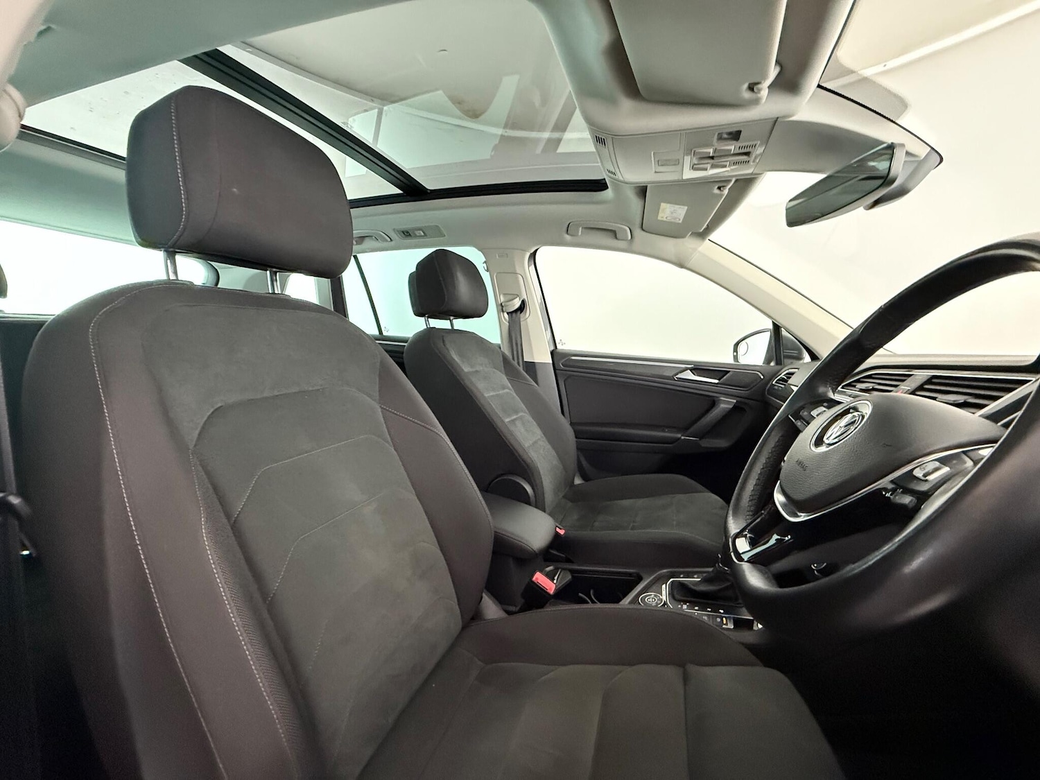 Used Volkswagen Tiguan 2018 for sale - 77222664: Photo 11