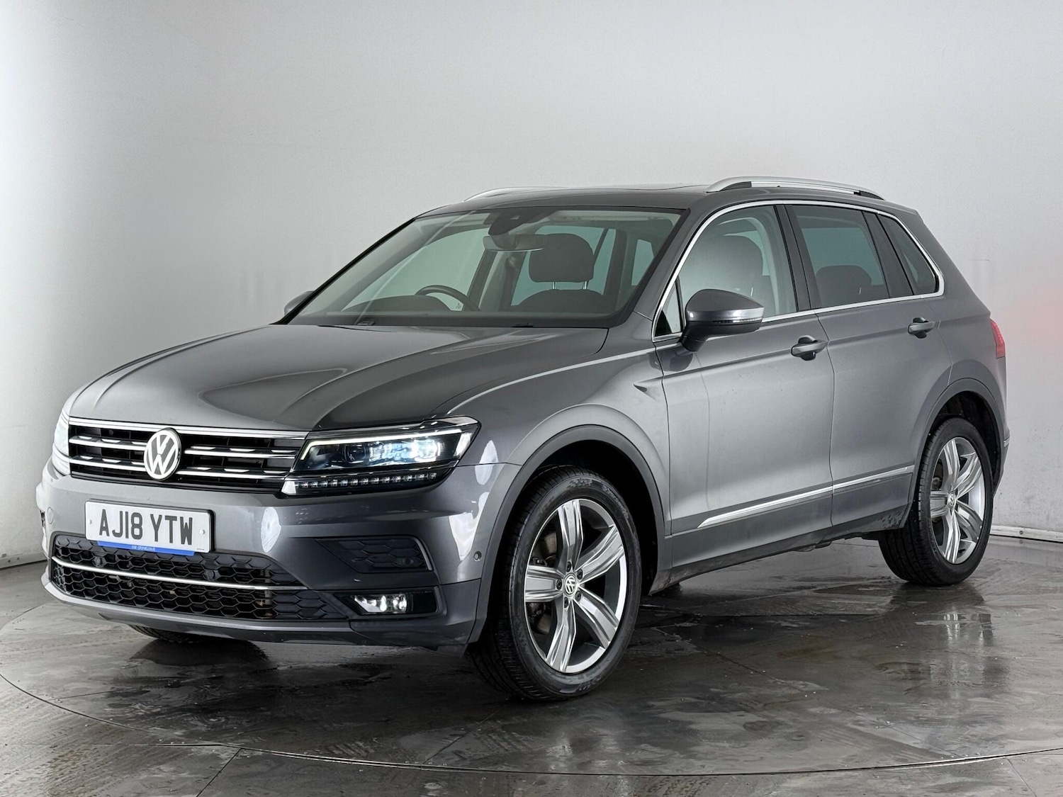 Used Volkswagen Tiguan 2018 for sale - 77222664: Photo 3