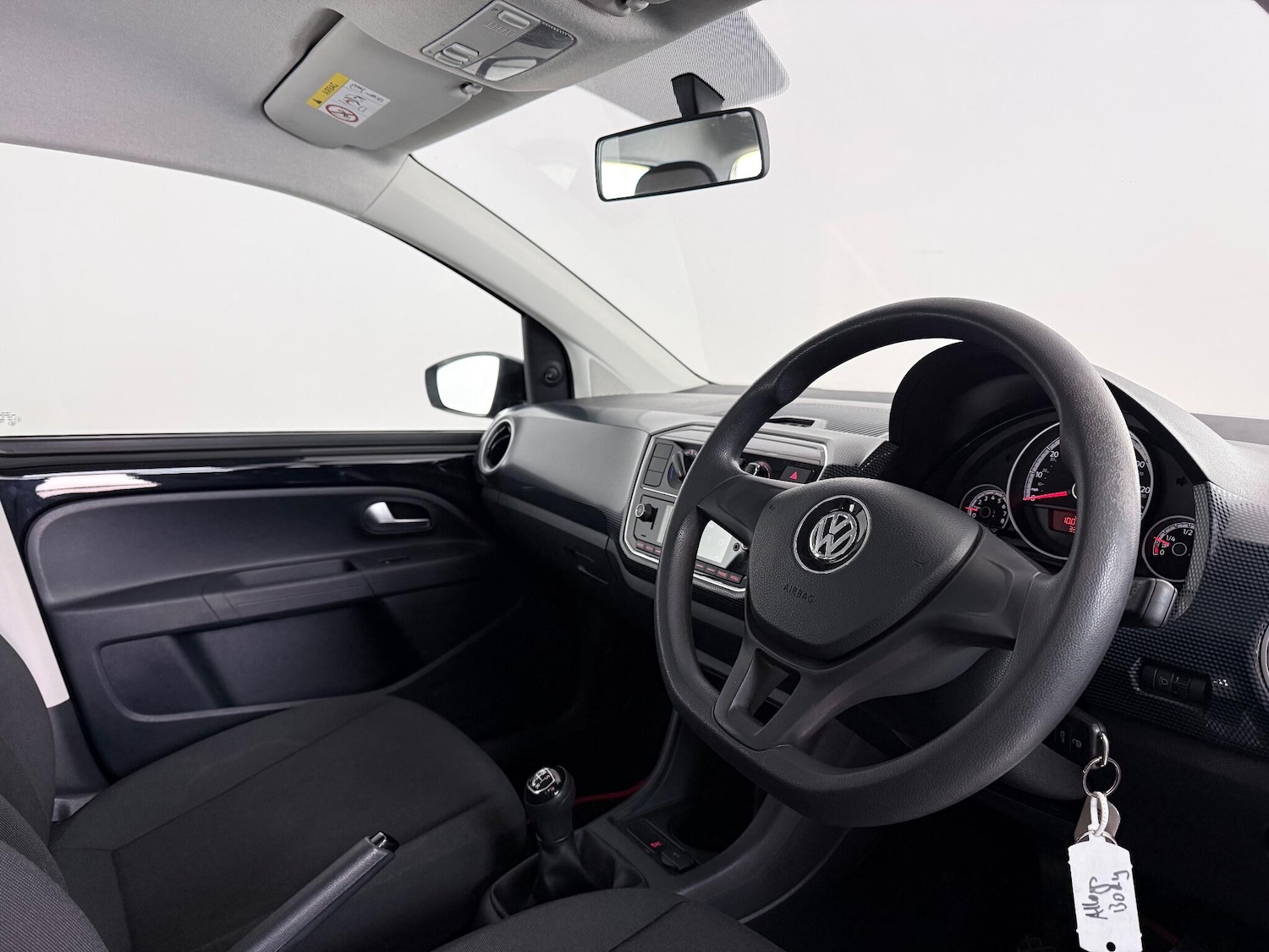 Used Volkswagen up! 2018 for sale - 77181118: Photo 11