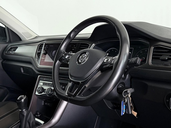 Used Volkswagen T-Roc 2019 for sale - 75648203: Photo 25