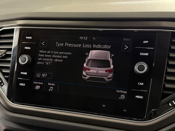 Used Volkswagen T-Roc 2019 for sale - 75648203: Photo 38