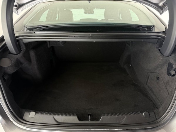 Used Jaguar XE 2020 for sale - 75758489: Photo 11