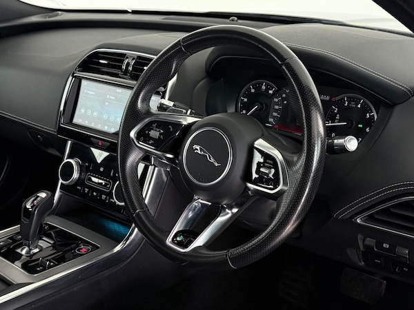 Used Jaguar XE 2020 for sale - 75758489: Photo 26
