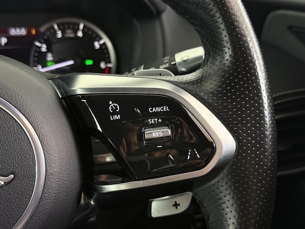 Used Jaguar XE 2020 for sale - 75758489: Photo 29