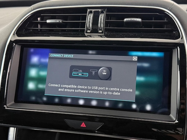 Used Jaguar XE 2020 for sale - 75758489: Photo 35