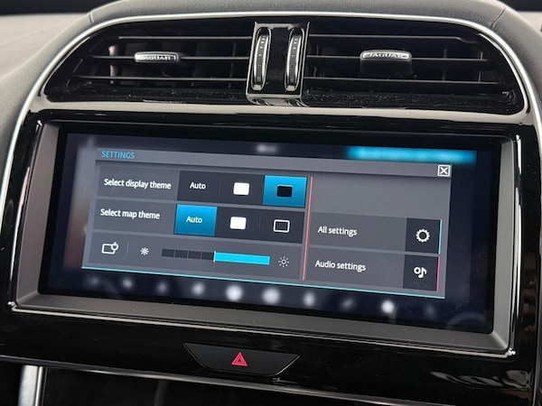 Used Jaguar XE 2020 for sale - 75758489: Photo 36