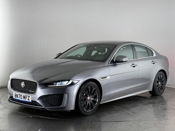 Used Jaguar XE 2020 for sale - 75758489: Photo 3