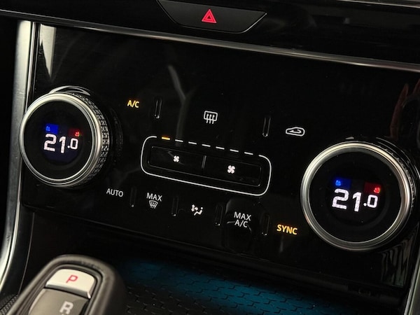 Used Jaguar XE 2020 for sale - 75758489: Photo 40
