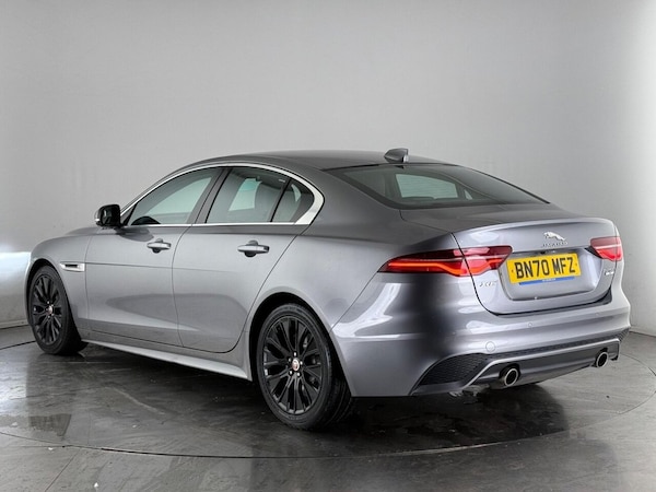 Used Jaguar XE 2020 for sale - 75758489: Photo 4