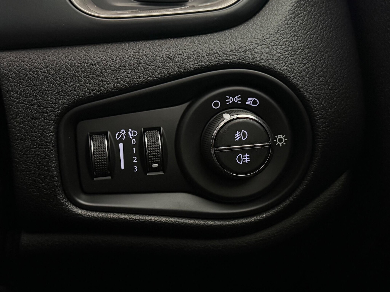 Used Jeep Renegade 2021 for sale - 77260235: Photo 18