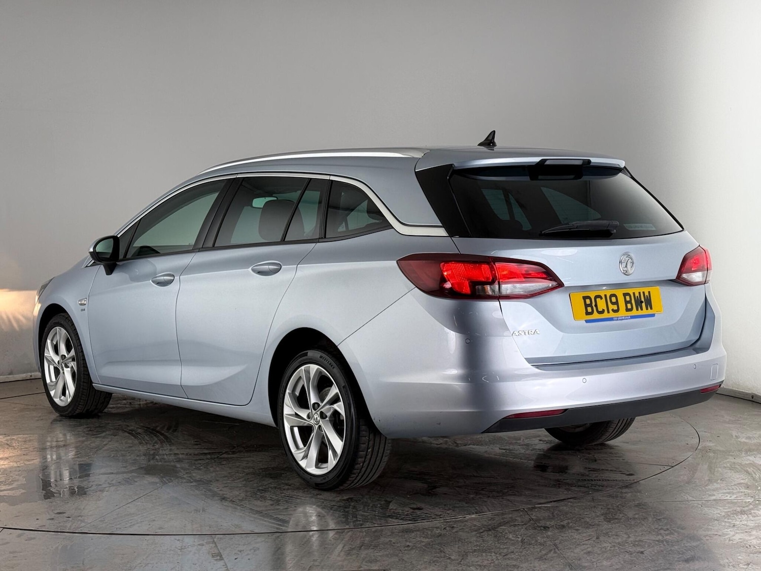 Used Vauxhall Astra 2019 for sale - 77672088: Photo 4
