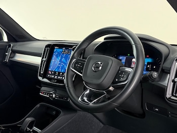Used Volvo XC40 2023 for sale - 79441912: Photo