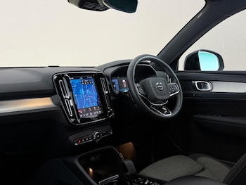 Used Volvo XC40 2023 for sale - 79441912: Photo