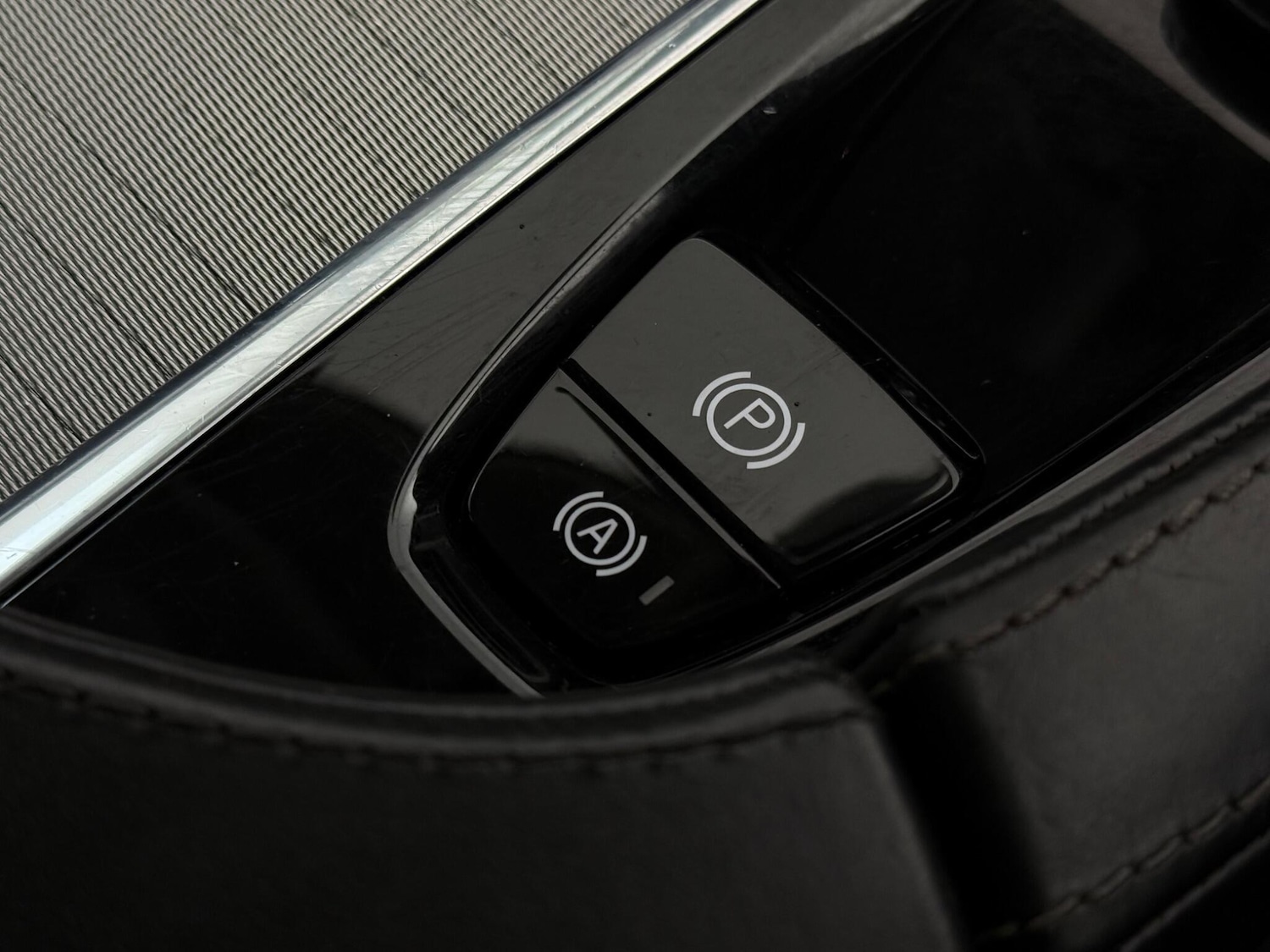 Used Volvo XC90 2015 for sale - 77412513: Photo 41