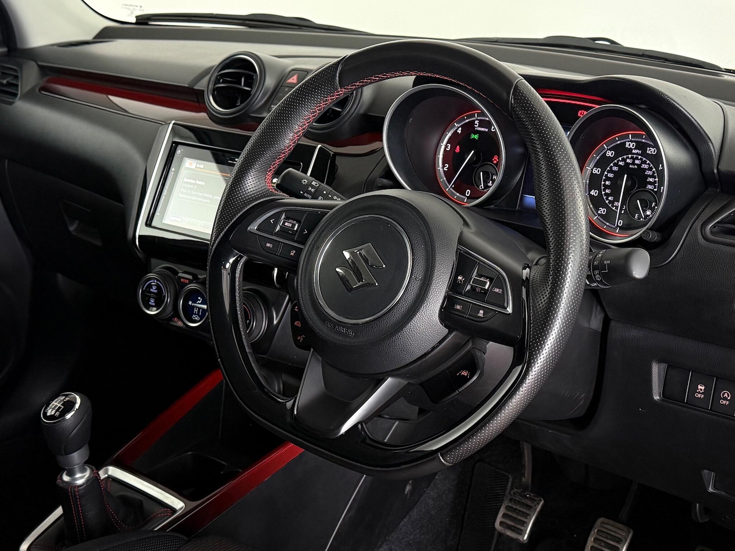 Used Suzuki Swift 2022 for sale - 77259664: Photo 15