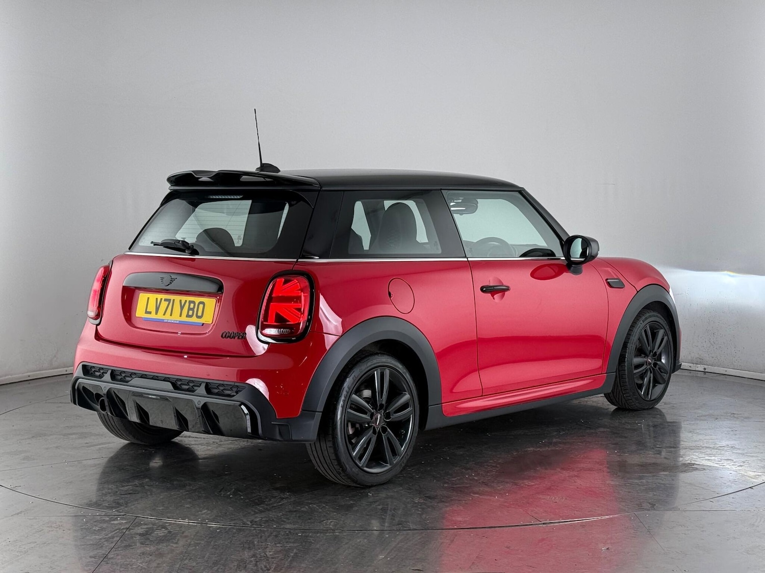 Used MINI Hatch 2021 for sale - 77181272: Photo 4