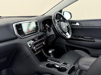 Used Kia Sportage 2018 for sale - 79217015: Photo