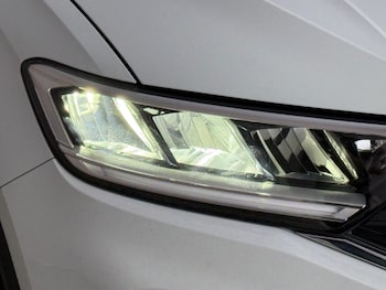 Used Volkswagen T-Roc 2023 for sale - 79237289: Photo