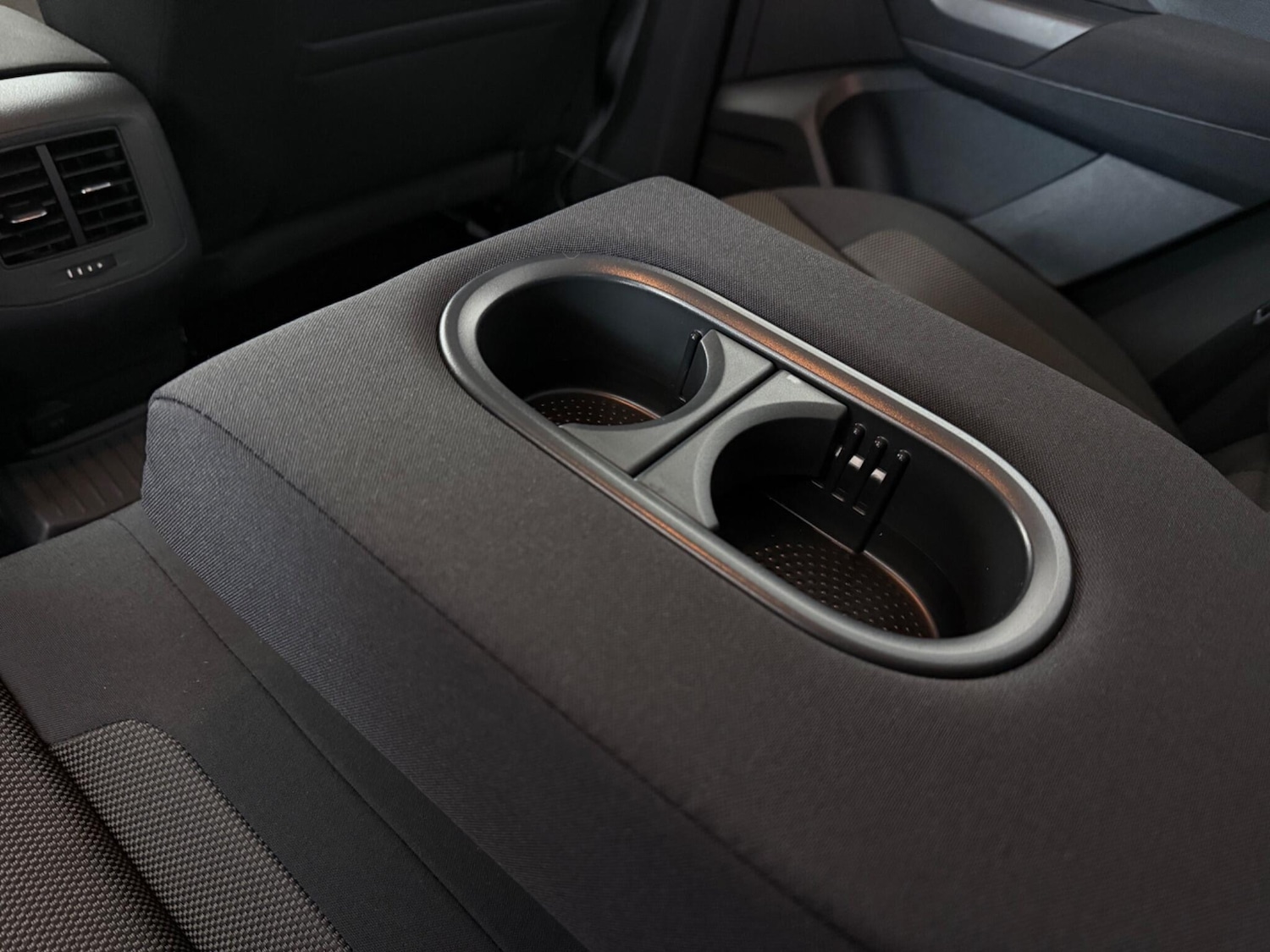 Used Volkswagen T-Roc 2018 for sale - 77626385: Photo 14