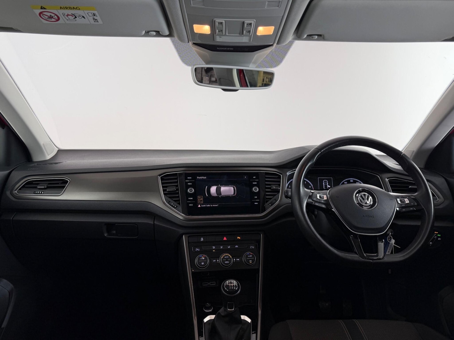 Used Volkswagen T-Roc 2018 for sale - 77626385: Photo 18