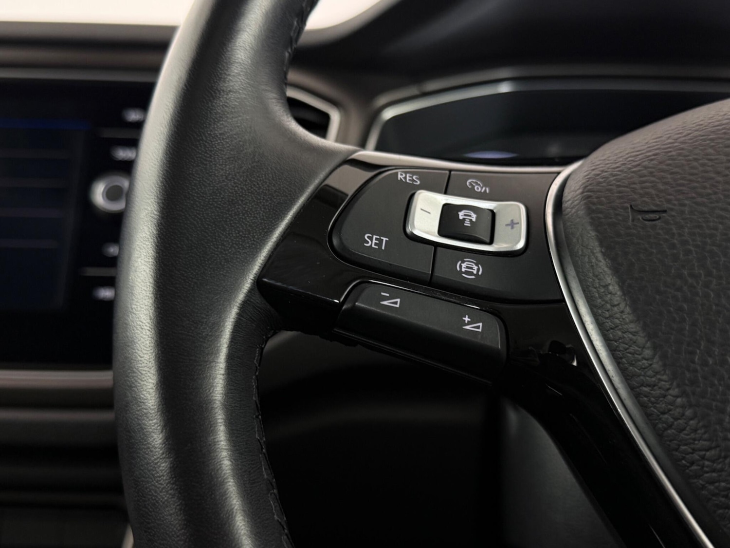 Used Volkswagen T-Roc 2018 for sale - 77626385: Photo 20