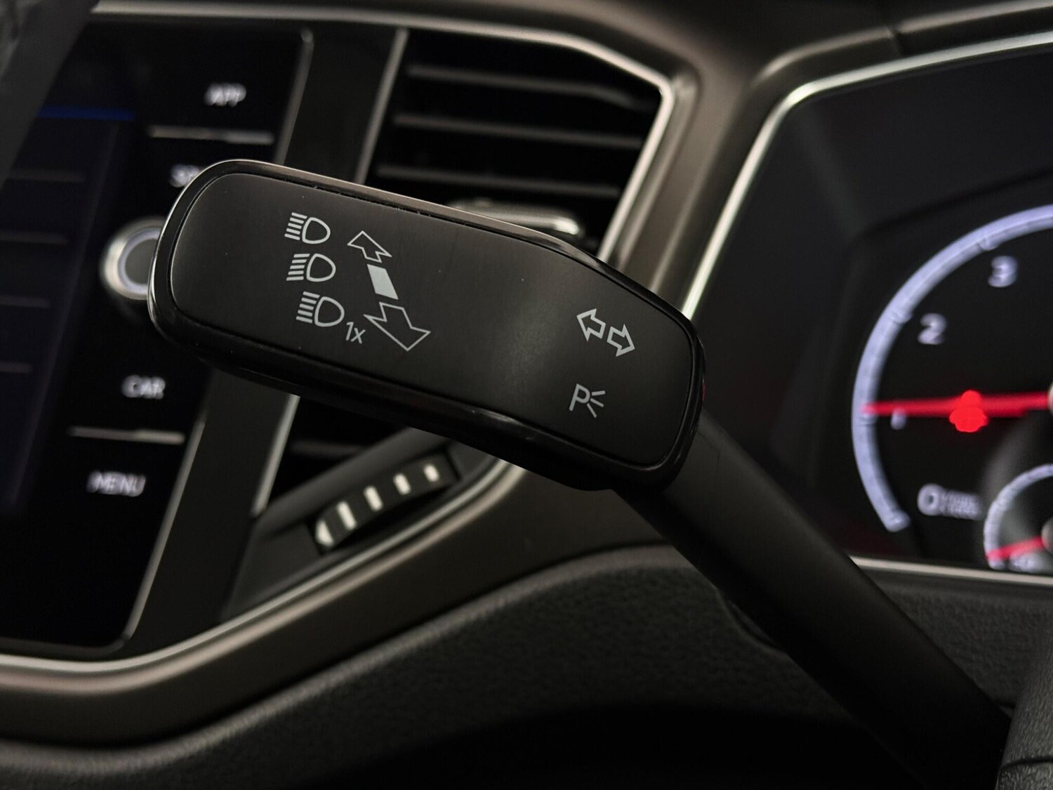 Used Volkswagen T-Roc 2018 for sale - 77626385: Photo 22