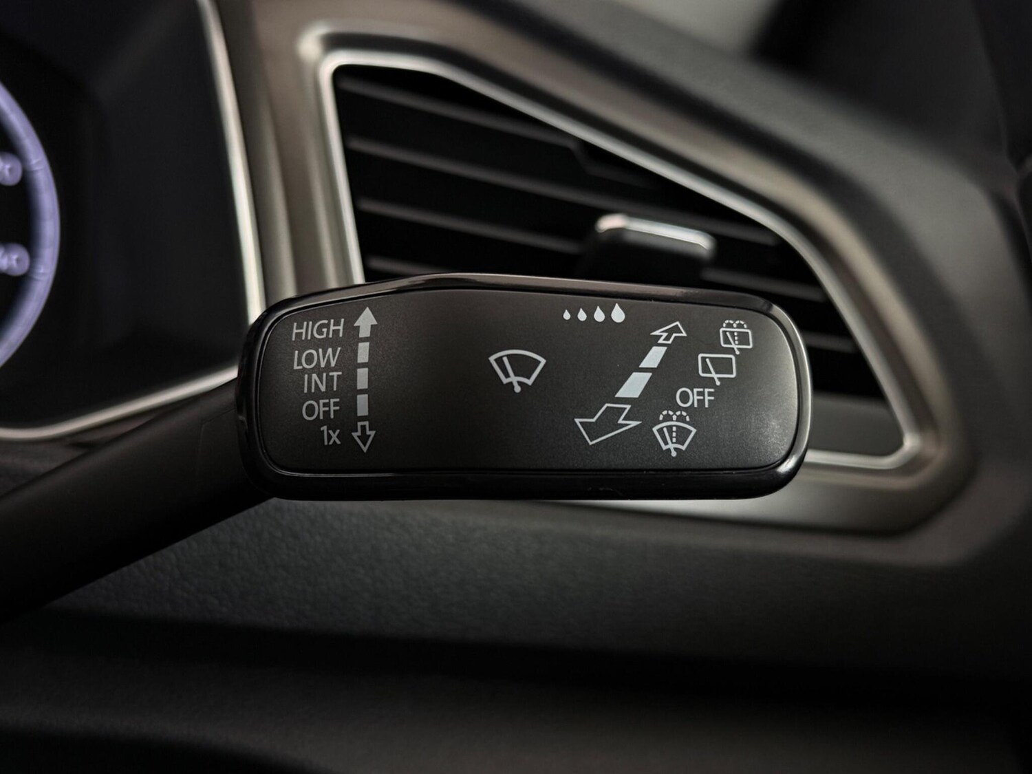 Used Volkswagen T-Roc 2018 for sale - 77626385: Photo 23